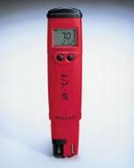 PHEP5-N - pH Pen by Hannah - With this pH Meter a slurry of soil is mixed with water and then the pH Pen is inserted into the slurry and the pH is given on the face.