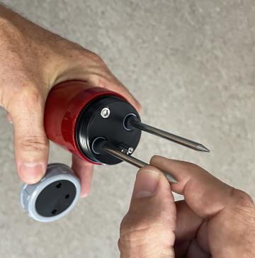 The Spot On TDR Soil Moisture Meter with 1.5 and 2.4 inch rods allows you to quickly change probes bu unscrewing the base retaining nut and inserting the probes.